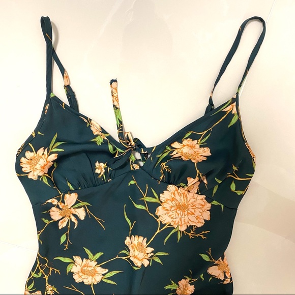 UO Betsy Satin Tie-Front Midi Green Floral Dress - Picture 6 of 7